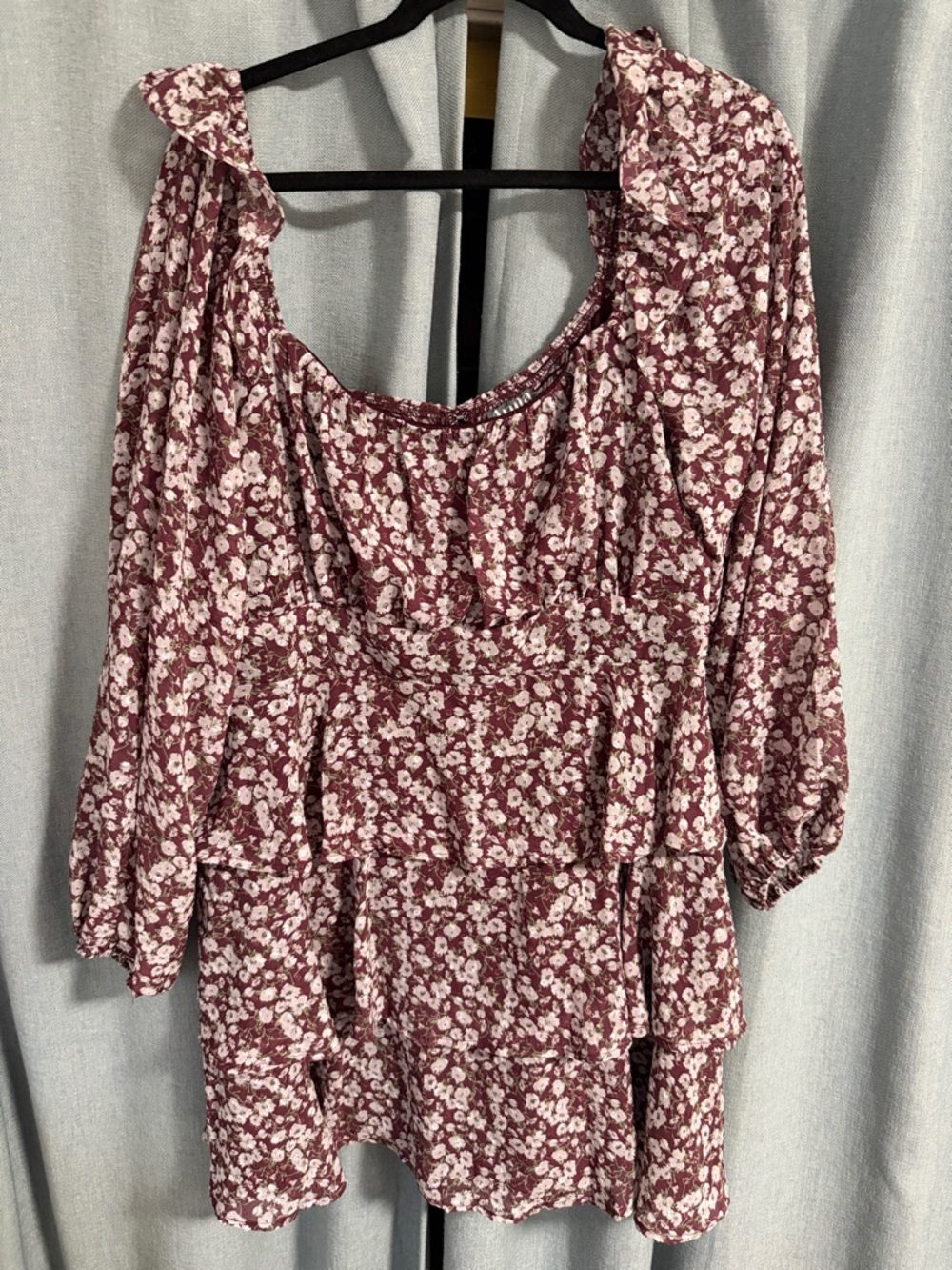 Floral Tiered Ruffle Mini Dress - size b